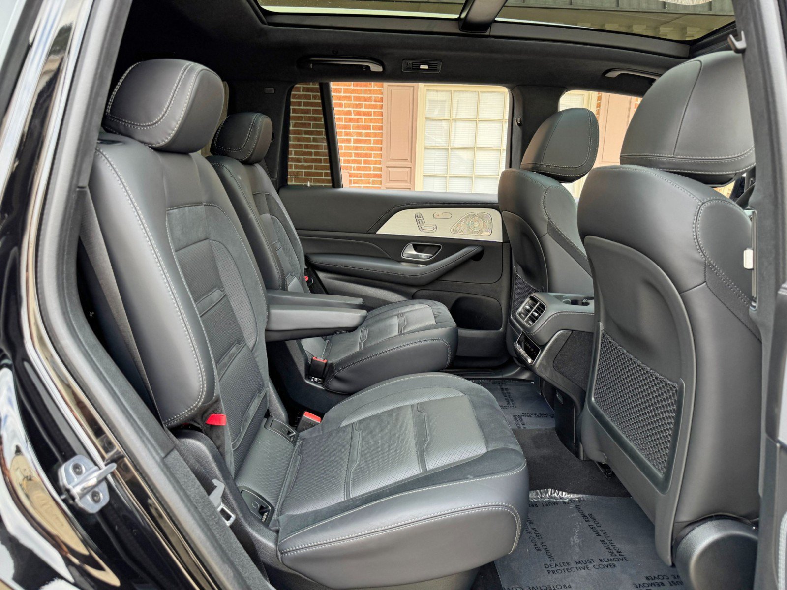 Used 2025 Mercedes-Benz GLS 63 AMG 4MATIC image 58