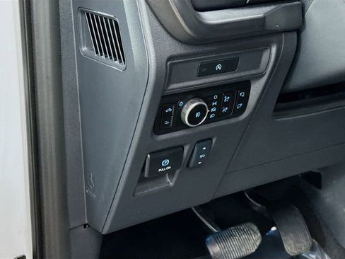 Used 2025 Ford F150 Raptor AWD/4WD image 10