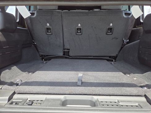 Used 2025 Jeep Wrangler Unlimited Sport AWD/4WD image 19
