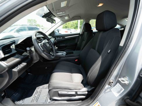 Used 2019 Honda Civic LX image 9