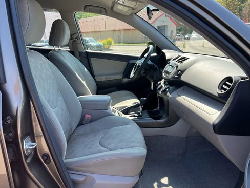 Used 2010 Toyota RAV4 4WD image 18