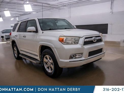 Used 2010 Toyota 4Runner SR5 image 29