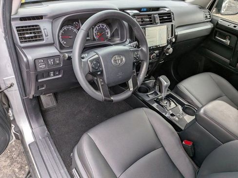Used 2022 Toyota 4Runner TRD Off-Road Premium w/ Moonroof Package AWD/4WD image 14
