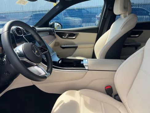 Certified 2024 Mercedes-Benz GLC 300 4MATIC image 19