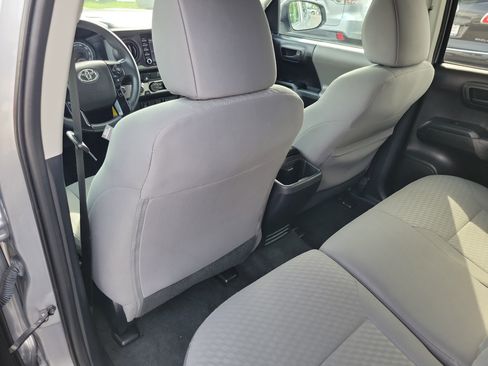 Used 2021 Toyota Tacoma SR image 10