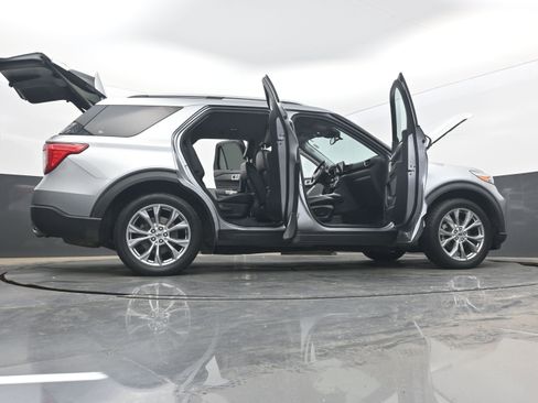 Used 2021 Ford Explorer Limited w/ Equipment Group 301A image 45