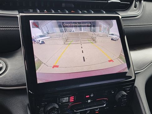 Used 2023 Jeep Grand Cherokee L Limited image 26