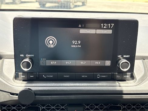 Used 2025 Honda Accord LX image 19