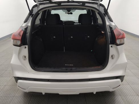 Used 2021 Nissan Kicks SR FWD image 29