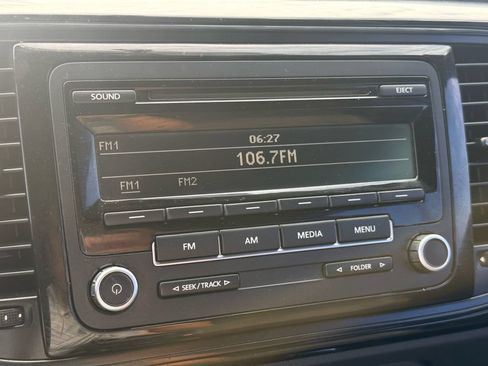 Used 2013 Volkswagen Beetle 2.5 FWD image 10