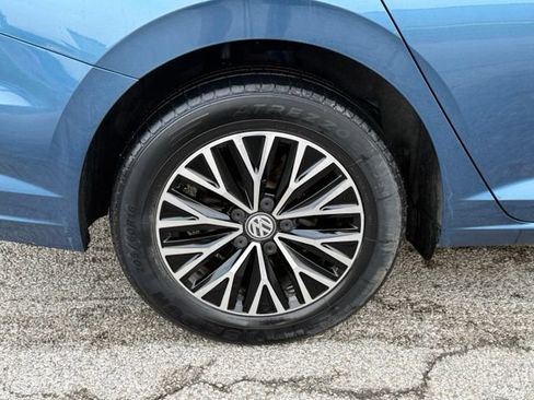 Used 2019 Volkswagen Jetta SE FWD image 9