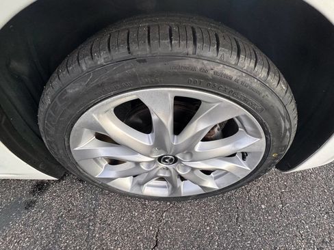 Used 2014 MAZDA MAZDA3 s Grand Touring image 43