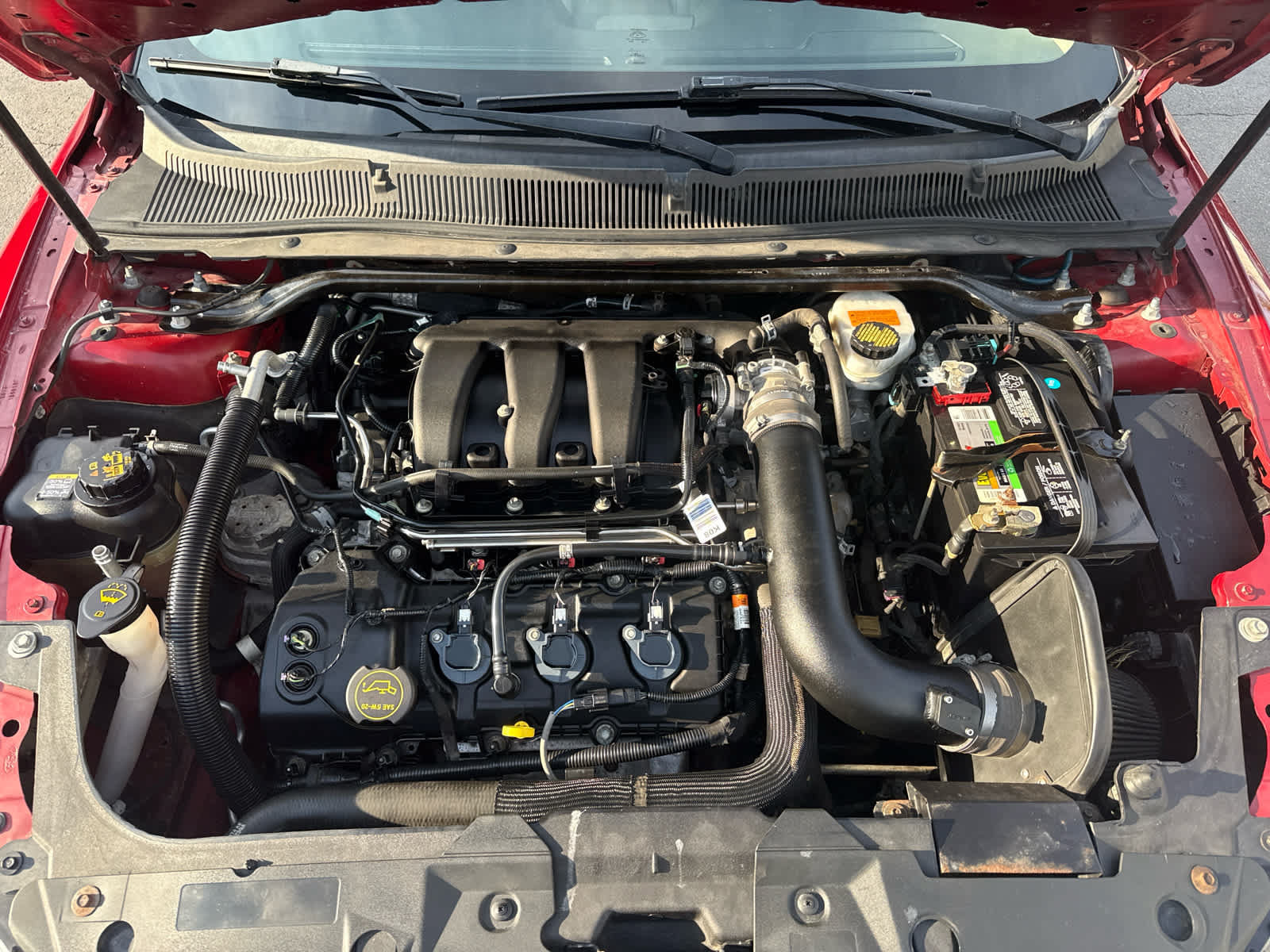 Used 2018 Ford Taurus SEL w/ Equipment Group 201A FWD image 16