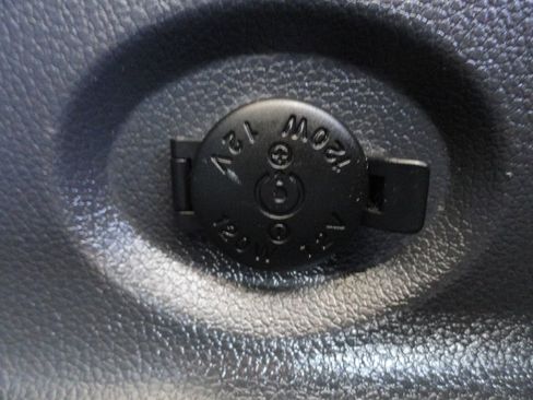 Used 2013 Kia Soul ! w/ Premium Pkg image 31