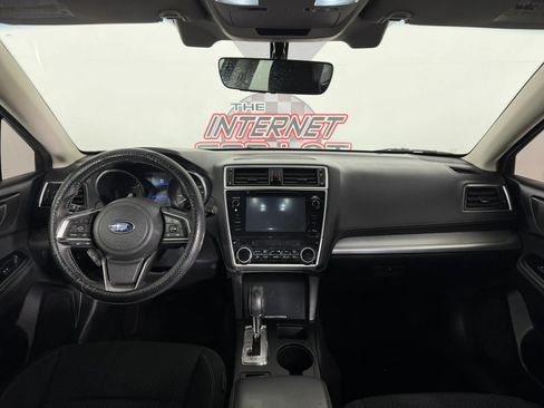 Used 2018 Subaru Outback 2.5i Premium AWD/4WD image 11