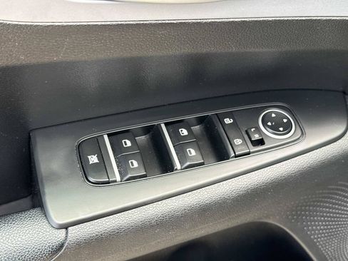 Used 2024 Kia Forte LXS FWD image 17