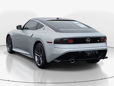 Used 2024 Nissan Z Sport w/ Floor Mat Package image 5