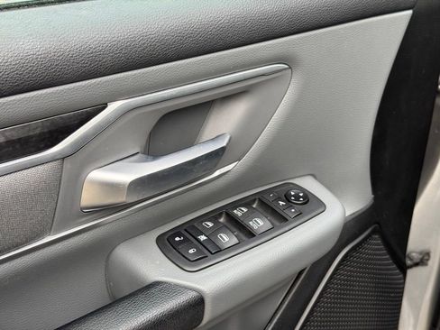 Used 2020 RAM 1500 Big Horn image 13