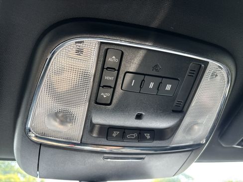 Used 2020 Dodge Durango GT AWD/4WD image 27
