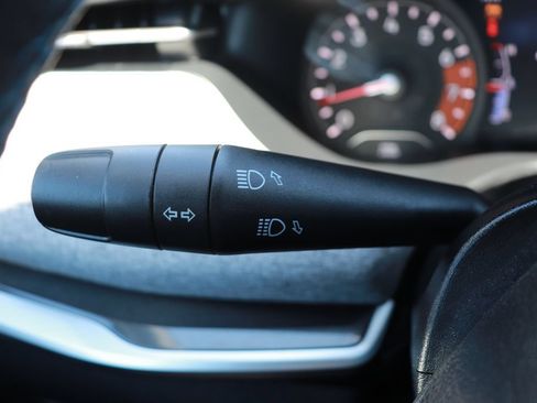 Used 2022 Jeep Compass Latitude FWD image 21