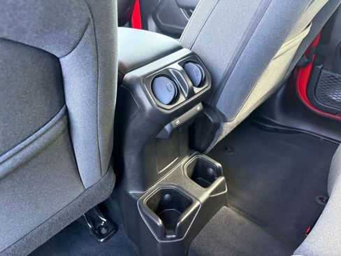 Used 2025 Jeep Wrangler Unlimited Sport AWD/4WD image 22