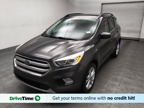 Used 2017 Ford Escape SE w/ Equipment Group 201A AWD/4WD image 1