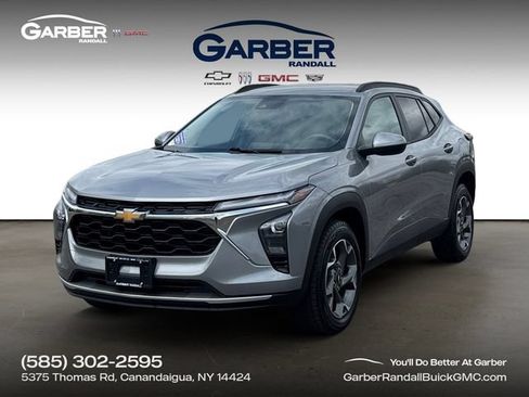 Certified 2024 Chevrolet Trax LT FWD image 1