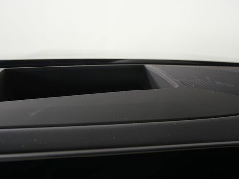 Certified 2026 BMW 530i image 21