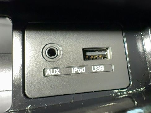 Used 2012 Kia Sedona EX FWD image 31