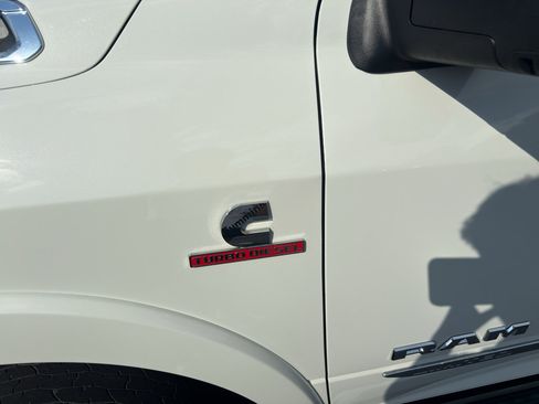 Used 2023 RAM 3500 Limited AWD/4WD image 11