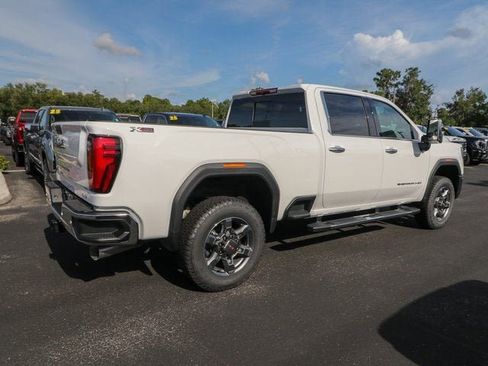 New 2025 GMC Sierra 2500 SLT w/ SLT Premium Package AWD/4WD image 10
