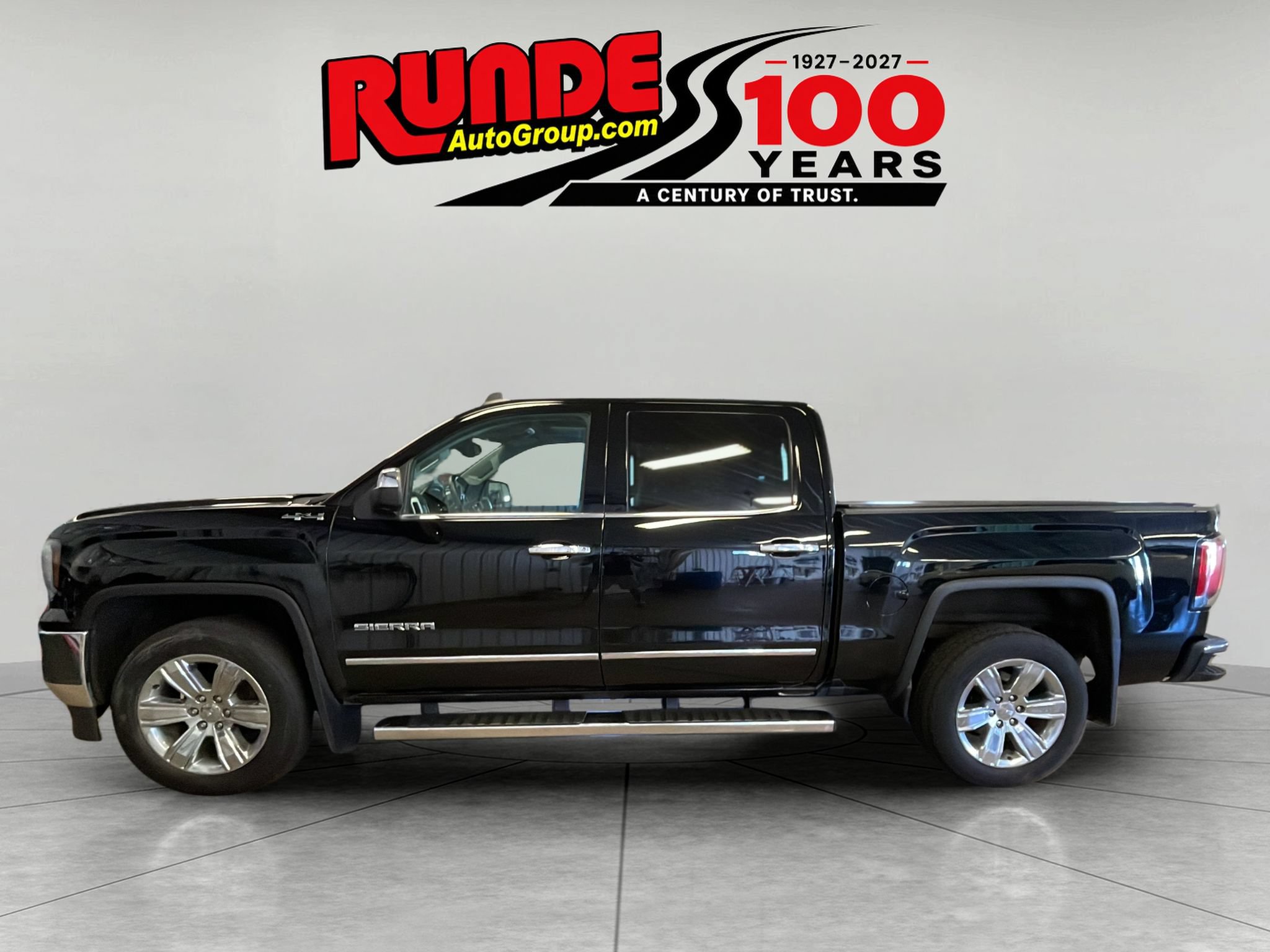 Used 2016 GMC Sierra 1500 SLT w/ Enhanced Driver Alert Package AWD/4WD image 2