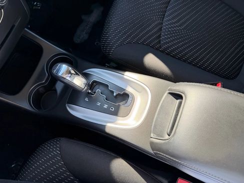 Used 2017 Dodge Journey SE w/ Flexible Seating Group image 25