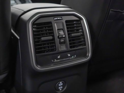 Certified 2025 Porsche Macan Turbo image 20