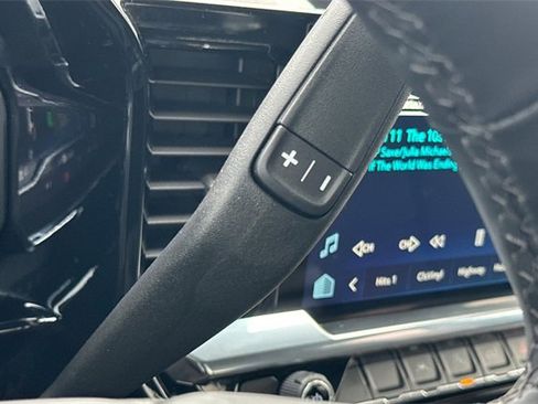 Used 2025 Chevrolet Silverado 1500 LT image 23