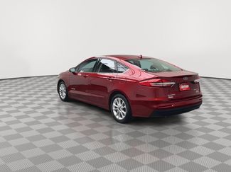 Used 2019 Ford Fusion SE video 2