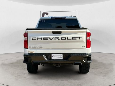 Used 2021 Chevrolet Silverado 1500 LT Trail Boss w/ LPO, Dark Essentials Package image 4