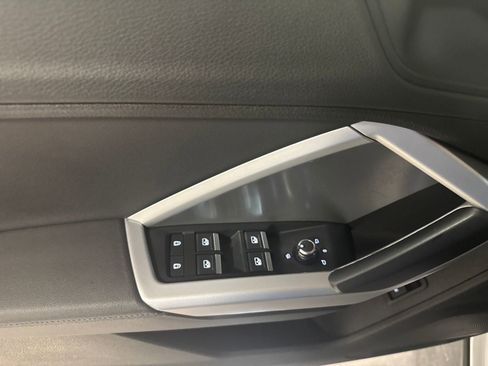 Used 2020 Audi Q3 2.0T Premium Plus w/ Premium Plus Package image 24