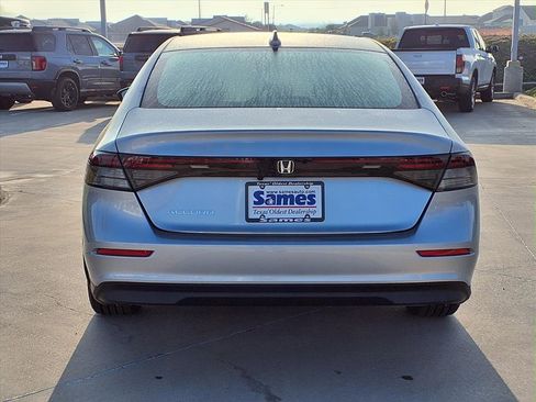 Certified 2025 Honda Accord LX image 6