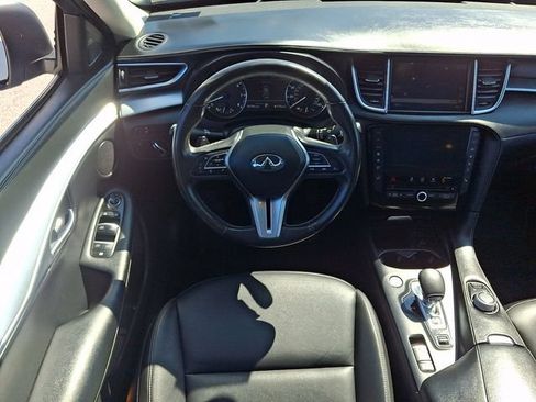 Used 2020 INFINITI QX50 Luxe w/ Navigation Package AWD/4WD image 2