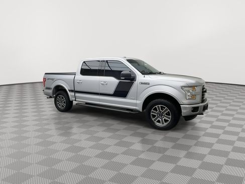 Used 2016 Ford F150 XLT w/ Equipment Group 302A Luxury image 42