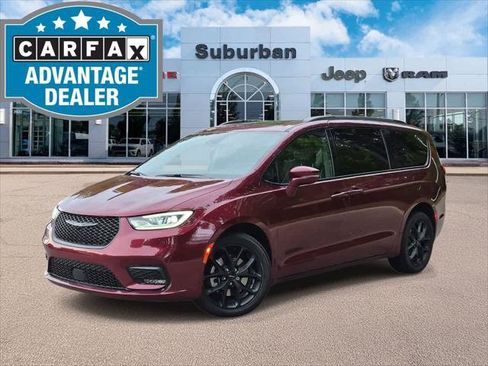 Certified 2021 Chrysler Pacifica Limited w/ Uconnect Theater Family Group AWD/4WD image 1