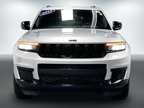 Used 2023 Jeep Grand Cherokee L Laredo AWD/4WD image 2