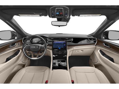 Used 2022 Jeep Grand Cherokee Limited 4xe image 6