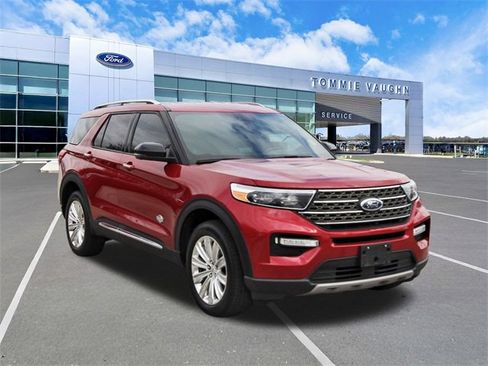 Used 2023 Ford Explorer King Ranch w/ Premium Technology Package image 6