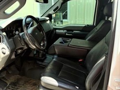 Used 2016 Ford F250 Lariat w/ Lariat Ultimate Package AWD/4WD image 5