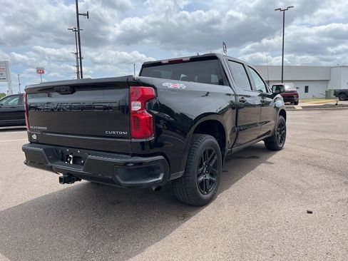 Used 2023 Chevrolet Silverado 1500 Custom image 7