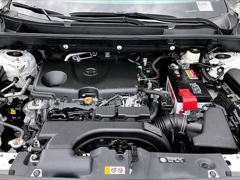 Used 2021 Toyota RAV4 XLE w/ Carpet Mat Package (TMS) FWD image 31