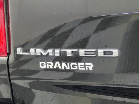 Used 2022 RAM 1500 Limited w/ Body Color Bumper Group image 17