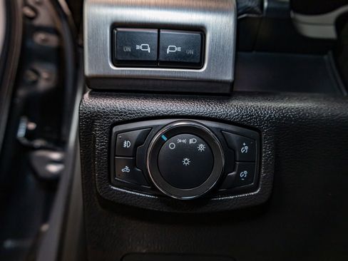 Used 2021 Ford F250 Platinum w/ FX4 Off-Road Package image 16